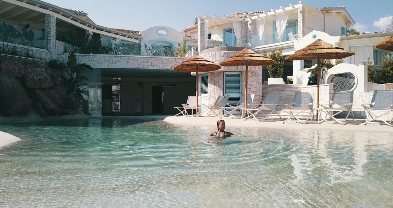 Hotel Oasi Blu Sardinia Santa Margherita di Pula Esterno foto