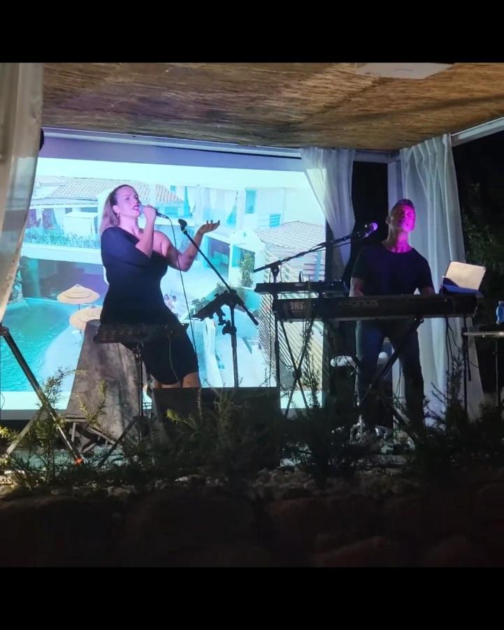 Hotel Oasi Blu Sardinia Santa Margherita di Pula Esterno foto