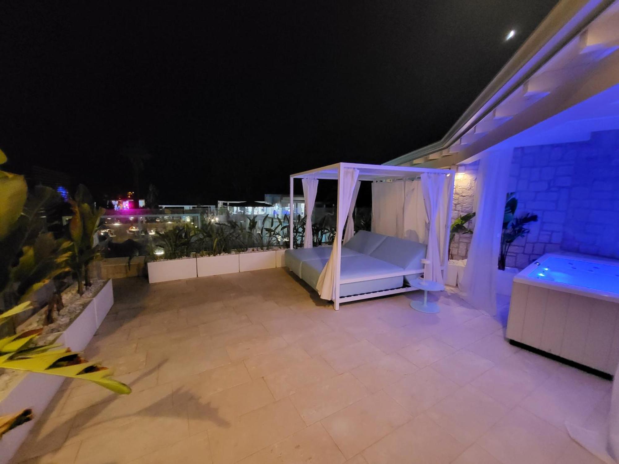 Hotel Oasi Blu Sardinia Santa Margherita di Pula Esterno foto