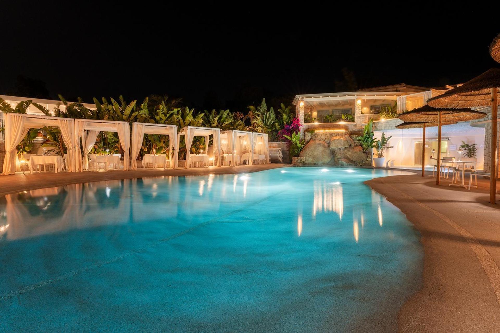 Hotel Oasi Blu Sardinia Santa Margherita di Pula Esterno foto