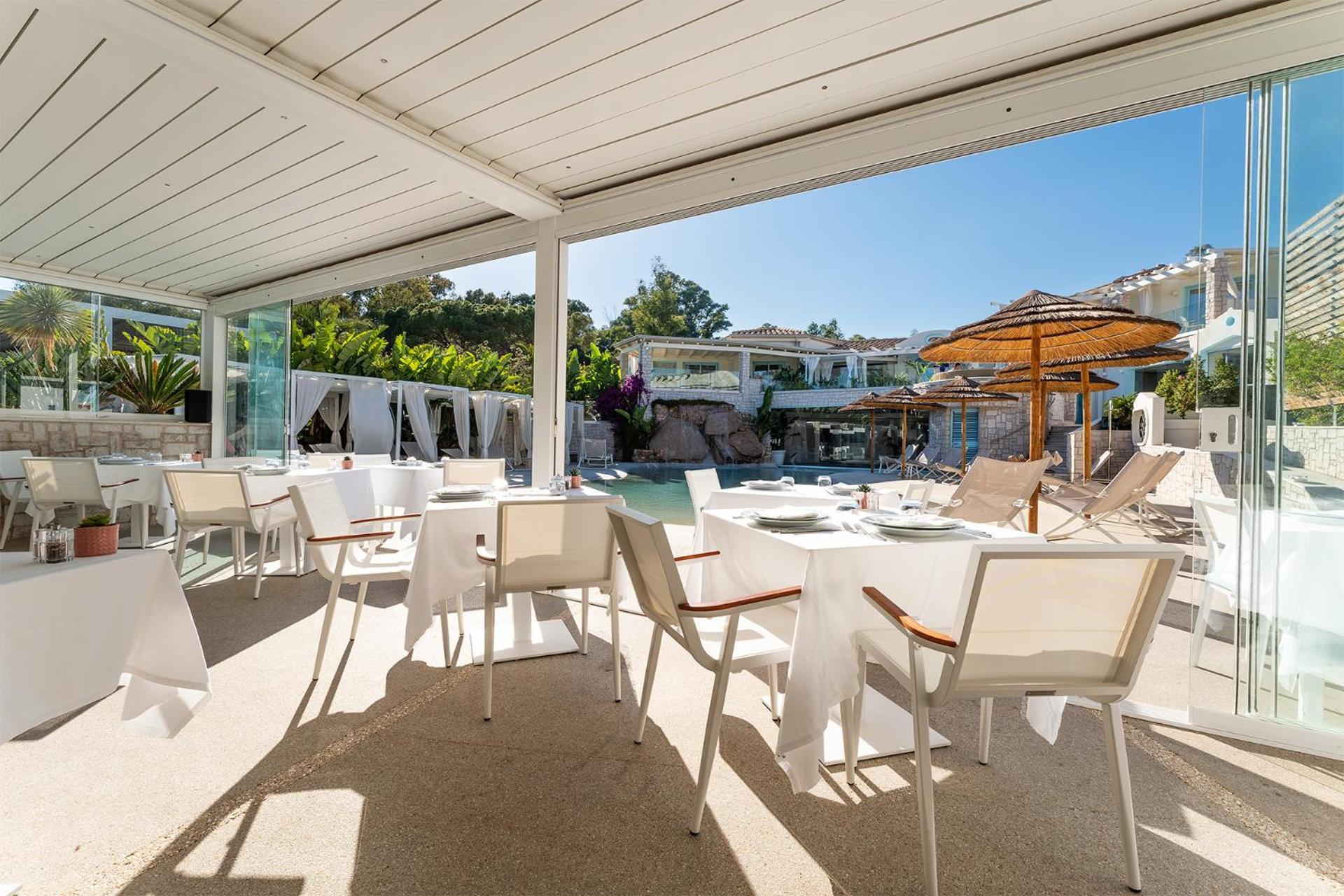Hotel Oasi Blu Sardinia Santa Margherita di Pula Esterno foto